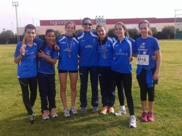 Atletas del CA Baleària Diànium en Elche