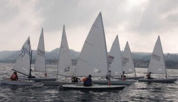 Barco en el Trofeo de Vela Ligera del RCN Dénia