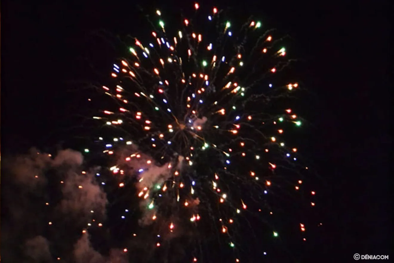 Castillo de fuegos artificiales Dénia