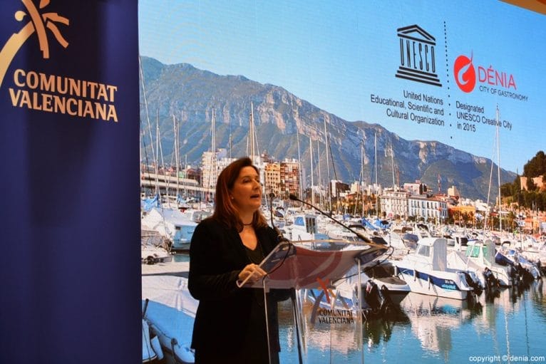 Cristina Sellés en la presentación de Dénia en FITUR
