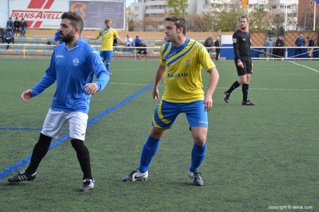 Ferran Molina davant un rival