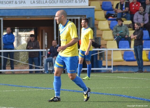 Sito en el centro del campo