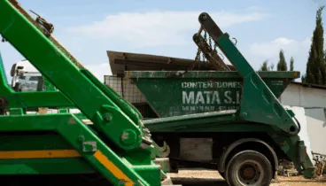 alquilar contenedores mata