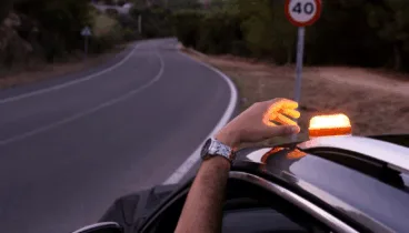 Luz de emergencia homologada por la DGT