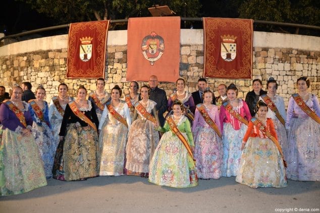 Marina y Alejandra, a los falleros: "sois el mejor viento para enaltecer el espíritu fallero" 13 20 Crida de las falleras mayores de Dénia 2016 Cortes de honor