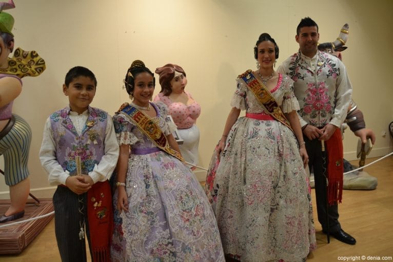 Exposición del Ninot 2016 - Ninot Falla Camp Roig
