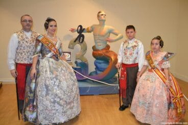 Exposición del Ninot 2016 – Ninot Falla Les Roques
