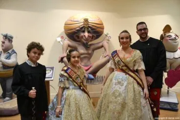 Exposición del Ninot 2016 – Ninot Falla Centro