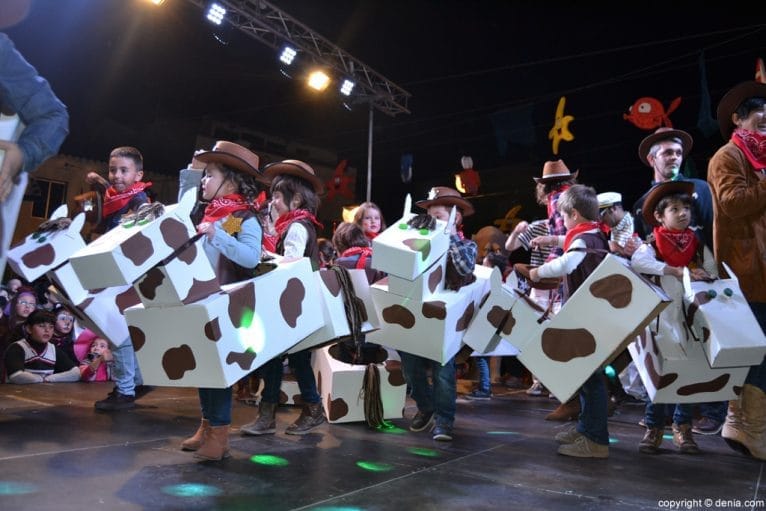 Carnaval infantil Dénia 2016 - Desfile de participantes