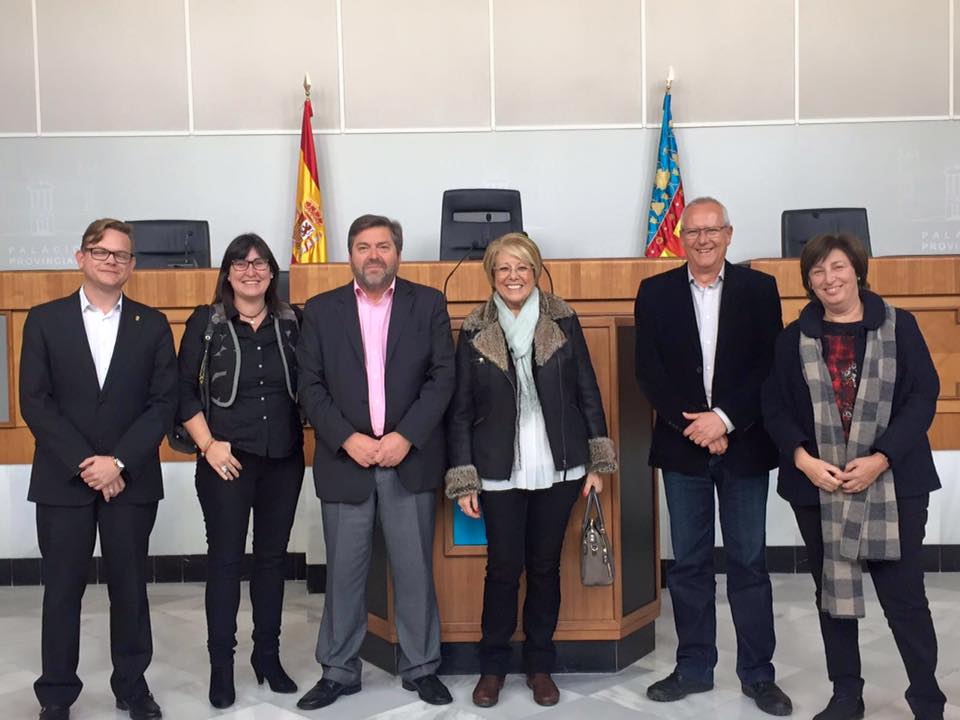 Alcalde y oposición en la Diputación de Alicante