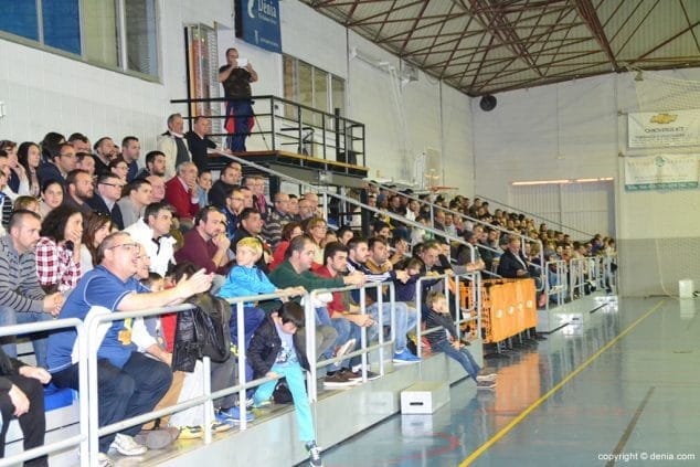 Espectacular remontada del Dénia Futsal ante el Manzanares FS 4 Aspecto de la grada