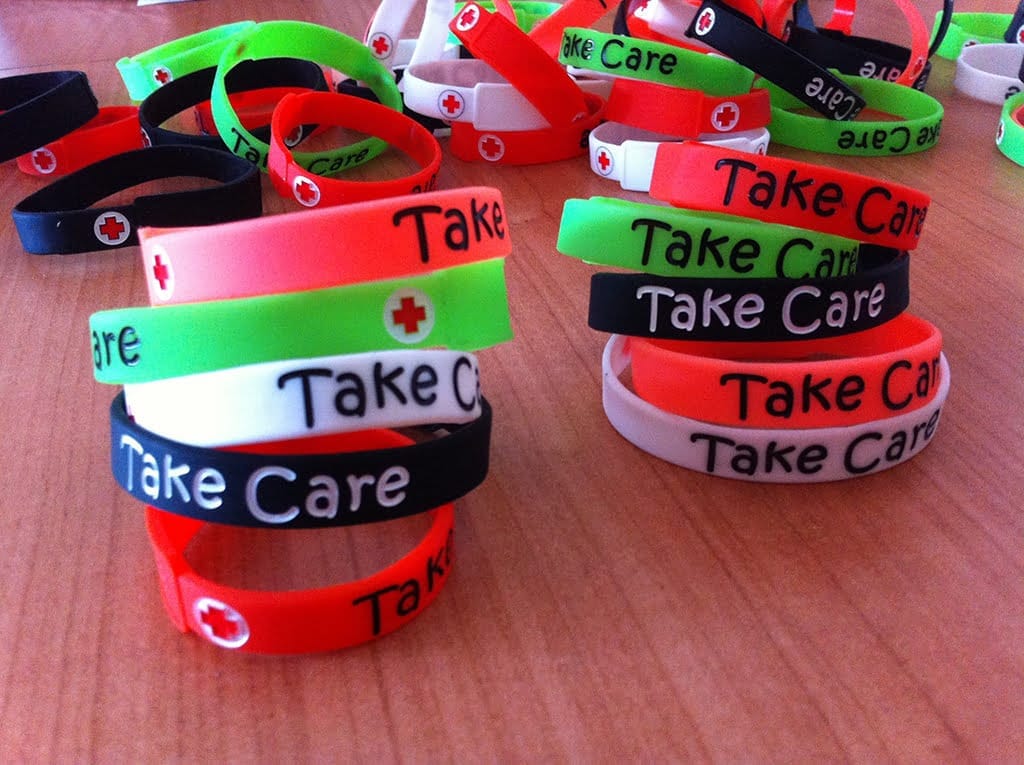 Colección de Pulseras Take Care