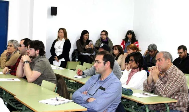 Debates en la UNED de Dénia