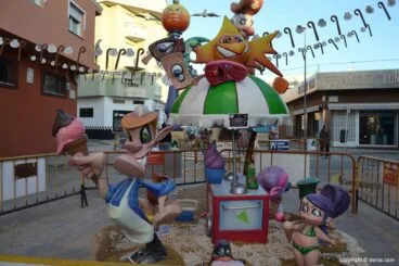 Falla Infantil Darrere del Castell 2015