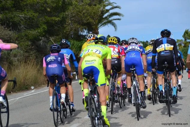 Grupo cabecero en Les Rotes