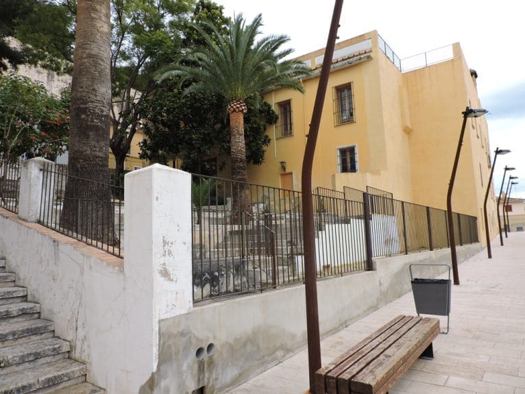 Jardines del antiguo hospital