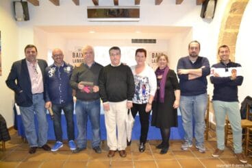 Miembros del Centre dEstudis Fallers en la presentación