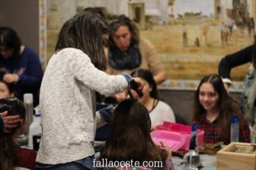Taller de Monyos de Fallera Falla Oeste 2016