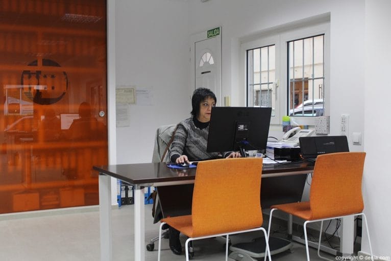 Trabajadora Seguros Baidal
