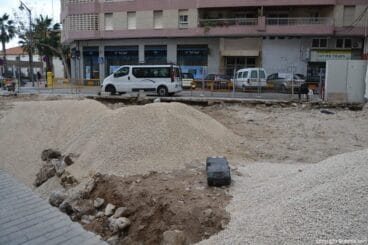 Trabajos de construcción en el antiguo Bar Mediterráneo