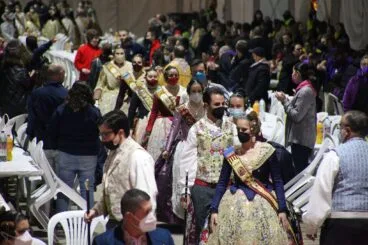 Los cargos de la Oeste entrando en el Sopar del Germanor en 2022