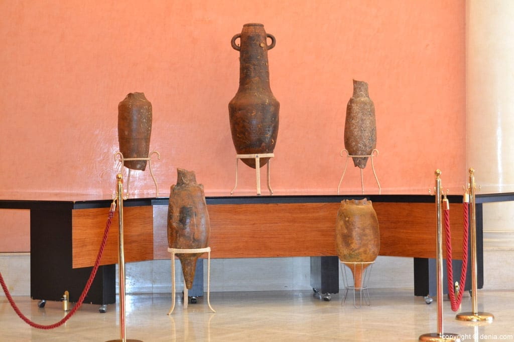 Ánforas donadas por Pepe El Pegolí