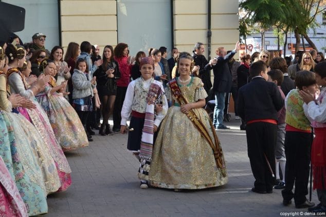 01 Presentación infantil Port Rotes Llegada de la comisión