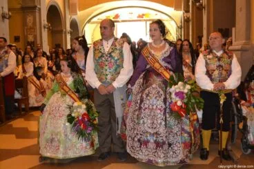 01 Ofrenda de flores fallas Dénia 2016 – Falleras Mayores de Dénia