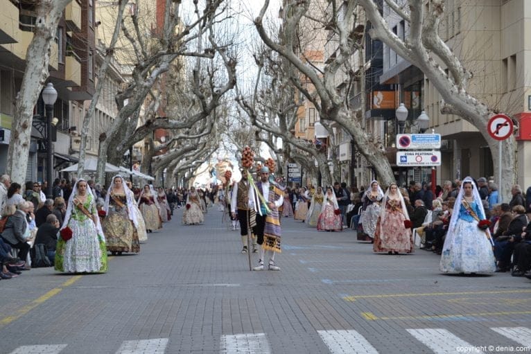 Ofrenda de Flores Fallas Dénia 2016 - Falla Campaments