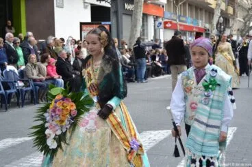Ofrenda de Flores Fallas Dénia 2016 – Falla Campaments – Cargos infantiles