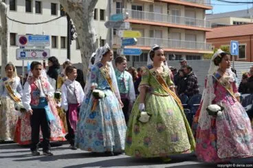 Ofrenda de Flores Fallas Dénia 2016 – Falla Saladar