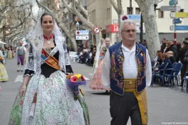 158 Ofrenda de Flores Fallas Dénia 2016 – Representantes de Elda