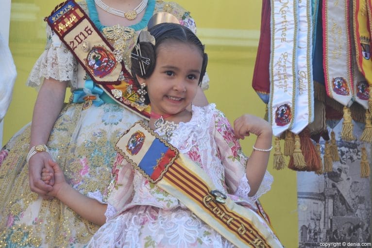 Bandera del Oeste 2016 - Nuevos falleros