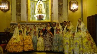32 Ofrenda de flores fallas Dénia 2016 – Representantes de San Vicente
