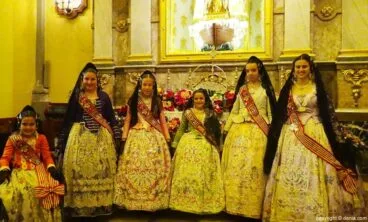34 Ofrenda de flores fallas Dénia 2016 – Corte de la fallera mayor infantil de Dénia