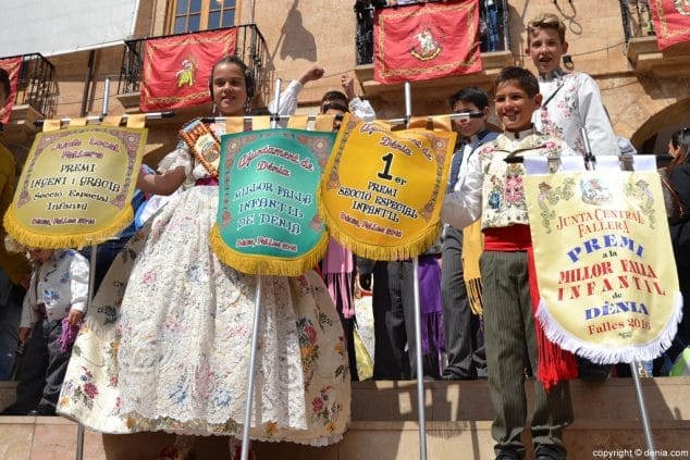 44 premios fallas infantiles denia 2016 cargos de paris pedrera