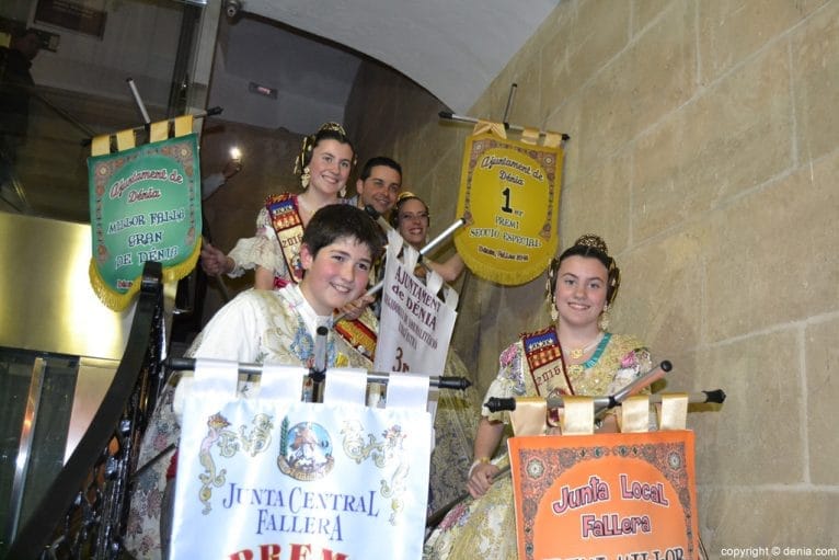 Premios fallas Dénia 2016 - La Falla Oeste celebrando el primer premio
