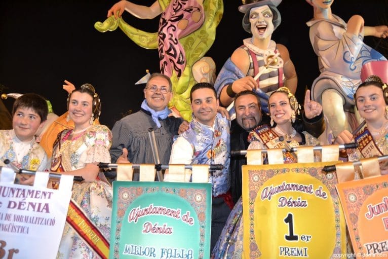 Premios fallas Dénia 2016 - Celebrando el primer premio