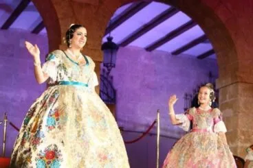 Anna Sobrecases y Ainhoa Flores