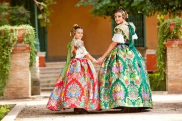 Sara Femenia y Paloma Mengual