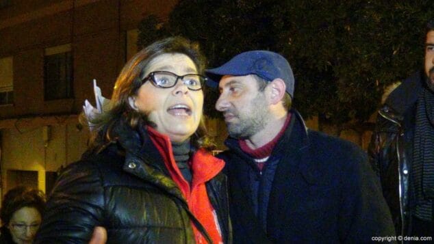 Emoción a flor de piel en la Nit d'Albaes a las falleras mayores de Dénia 1 cantos a las falleras mayores de denia 2016
