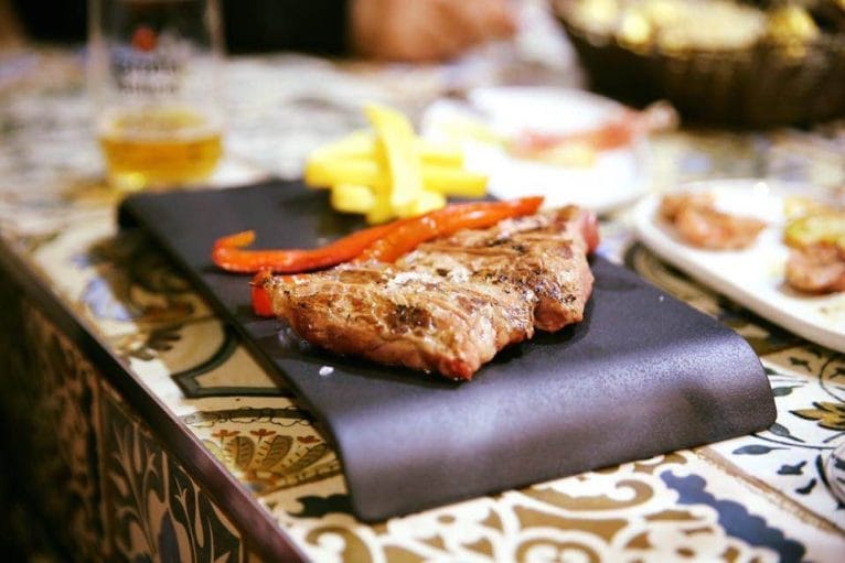 Carne a la brasa Tasca Ramonet