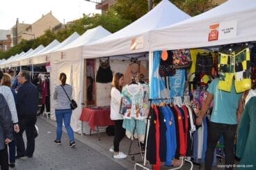 Día del Stock -estand moda mujer