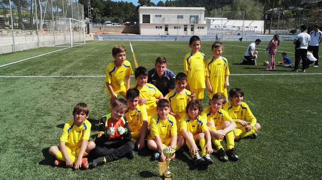 Balance positivo de los equipos del FB Dénia en los Torneos de Semana Santa 3 Equipo FB Dénia Benjamín E