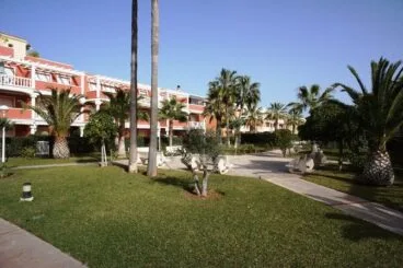 Euroholding – jardin de la urbanizacion