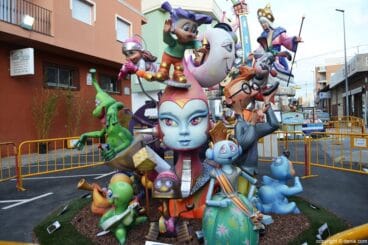 Falla Darrere del Castell Infantil 2016