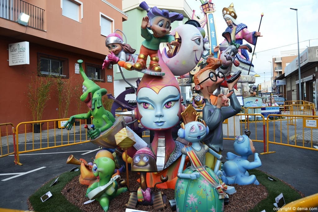Falla Darrere del Castell Infantil 2016