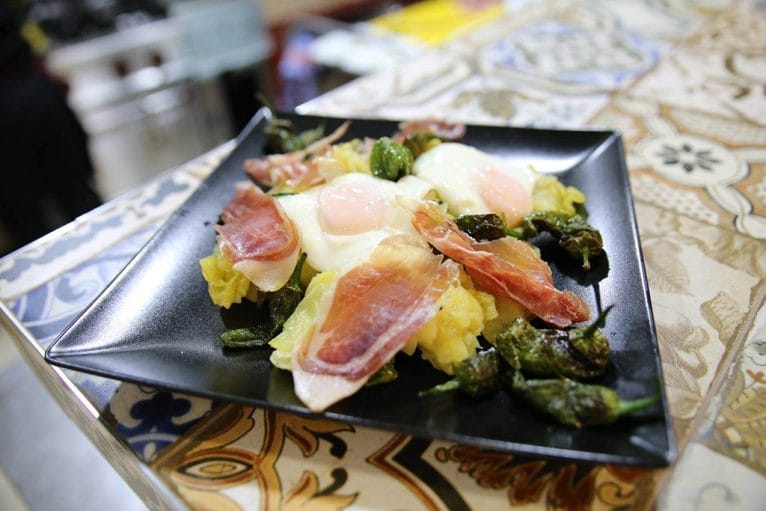 Huevos rotos Tasca Ramonet