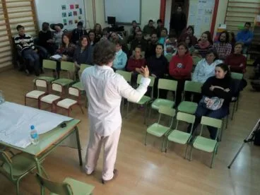 Jimmy Higueras en una de sus charlas