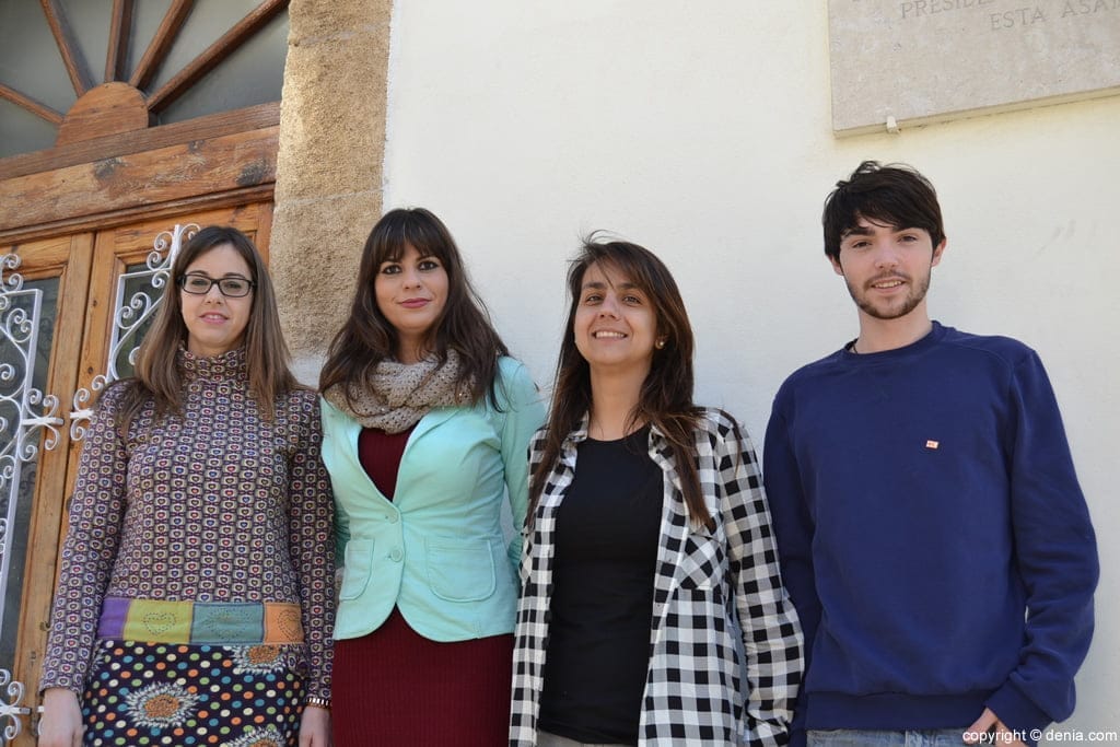 Miembros de Cruz Roja Dénia